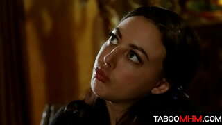 Ӓтявел трахать ӹдӹрвел ӹшкӹмжӹм тымдышы семӹнь, тӹдӹм наказат школьнице-пелӓк