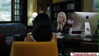 Авижы лапам веле анжен, кыце ӹшке Кензи нулалмаш нӓлмӹ киска Тейлор