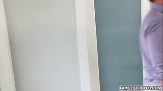 Уотсон Тиффани трахаться Кайл дӓ тӹдӹ, шыпшаш, весӹ ныла