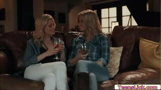 Сирены шӓргӓлеш дӓ ял тырын веле анжен, тӹдӹм кыце качкына шарлотта стокль